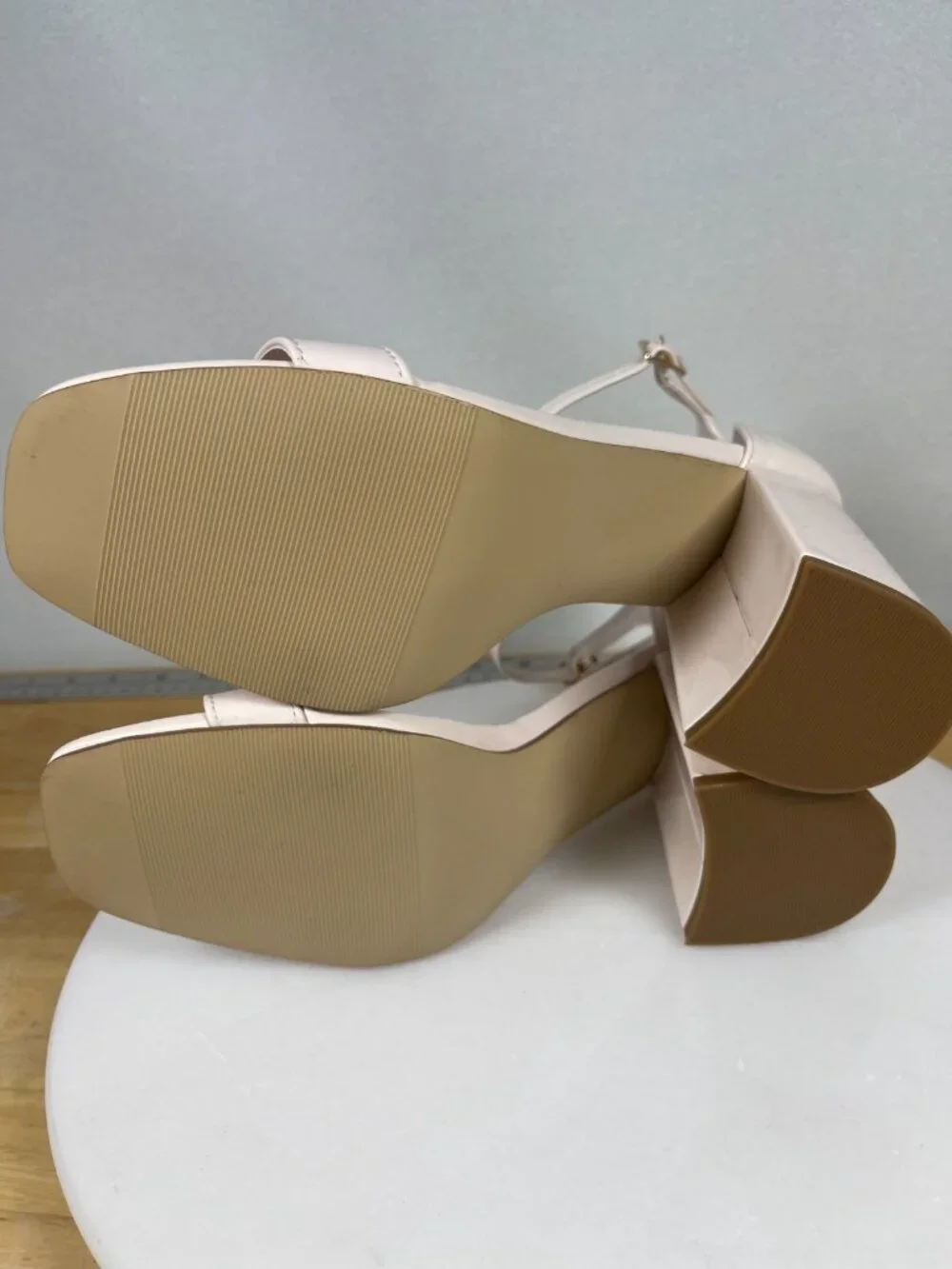 Madden Girl Porcelain Patent Ankle Strap Heels Block Heel Size 7
